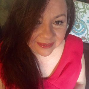 Meet your Posher, Iris